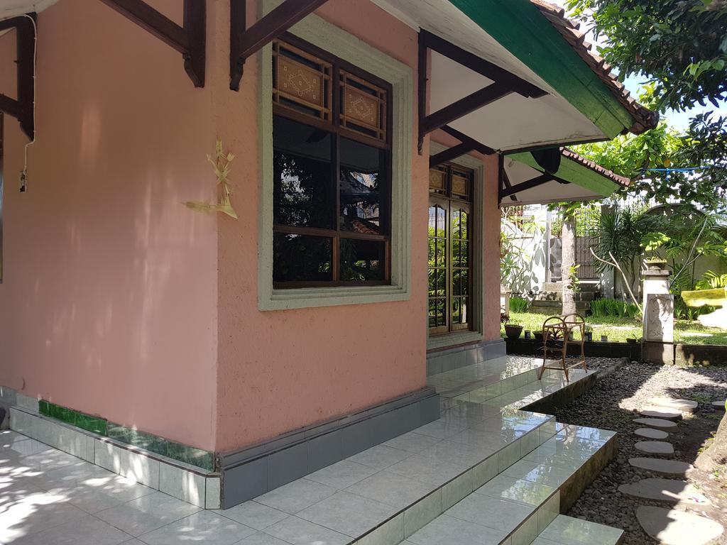 Villa Bale Seni Mataram Exteriér fotografie