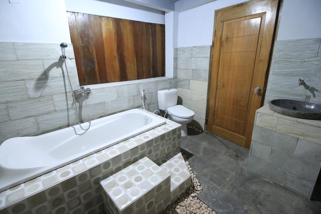 Villa Bale Seni Mataram Exteriér fotografie