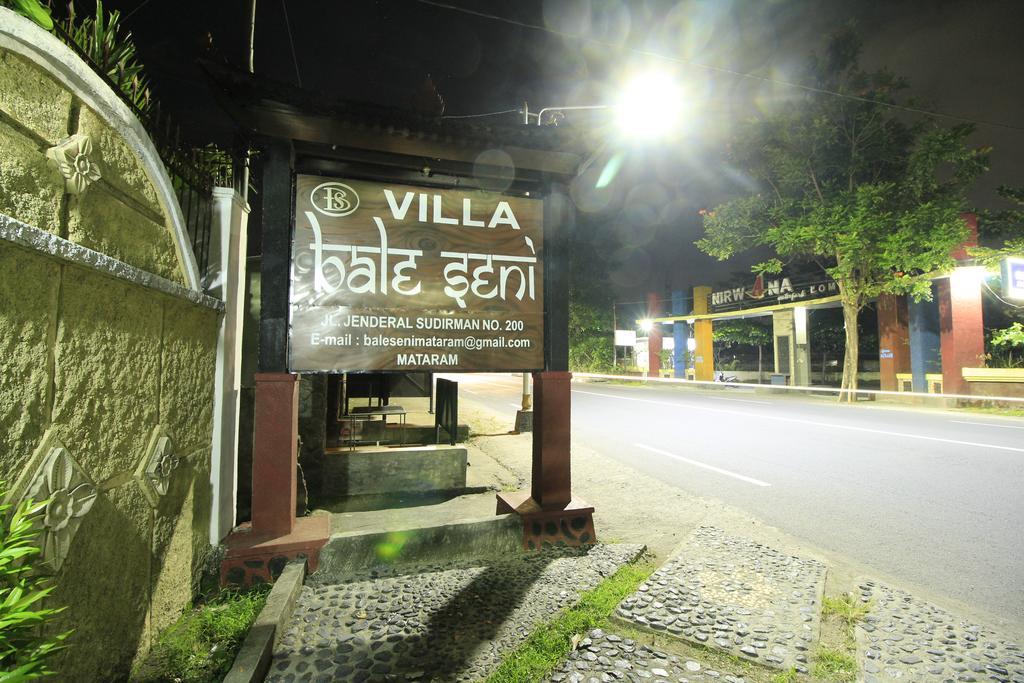 Villa Bale Seni Mataram Exteriér fotografie