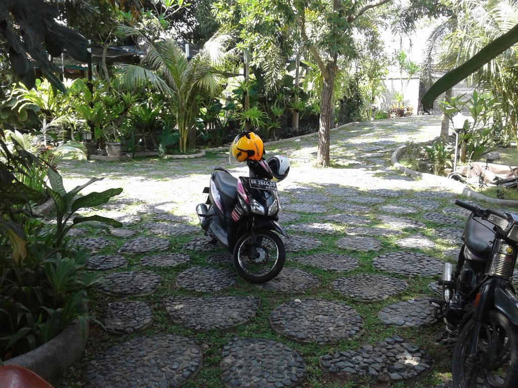 Villa Bale Seni Mataram Exteriér fotografie