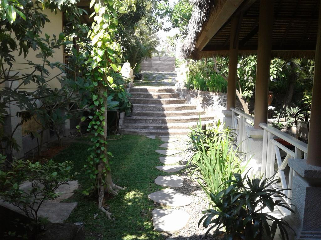 Villa Bale Seni Mataram Exteriér fotografie